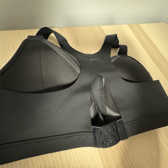 Nike Alpha Bra Size Xl - Picture 2 of 5